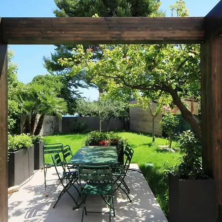 Affittacamere Ral 7039 Numana