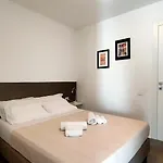 Guest house Ral 7039