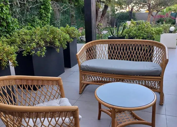 Pensión Ral 7039 Numana